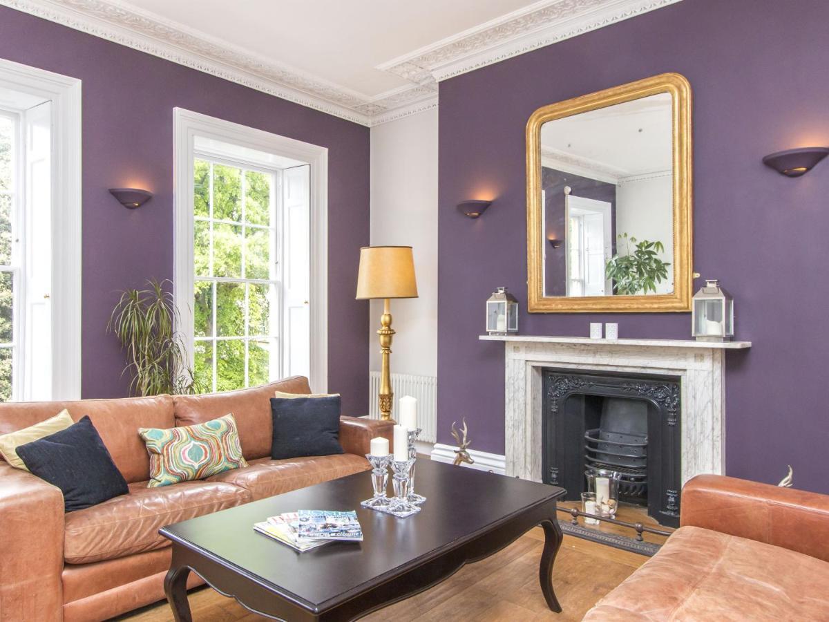 Couette-café 3 Berkeley Square *